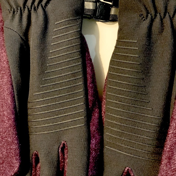 NEW LULULEMON Mens Unisex City Keeper Gloves Sz. AVAIL. S-M BNWT - Picture 6 of 13
